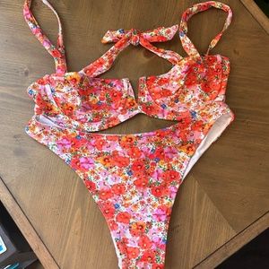 Monday Swimwear Petite Fleur Bikini Set Byron Bottoms and Clovelly Top Medium